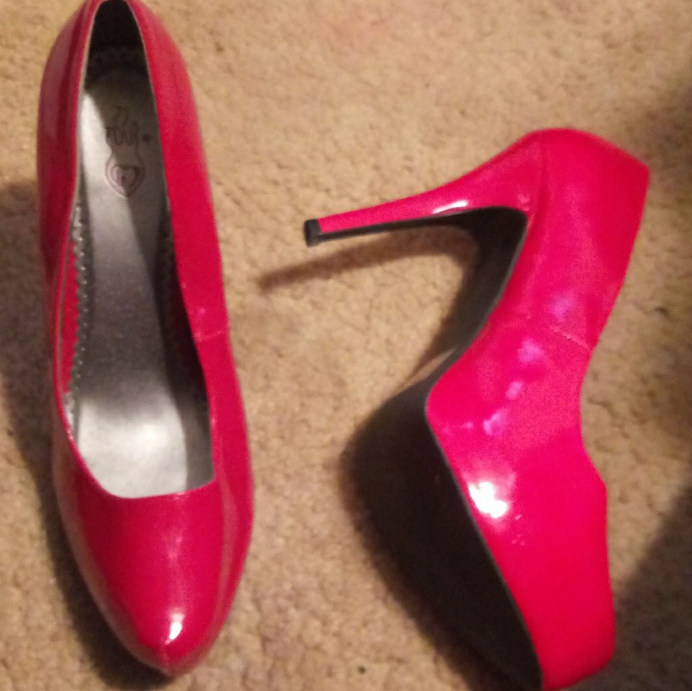 Torrid Size 11 Wide Width Shoes Red